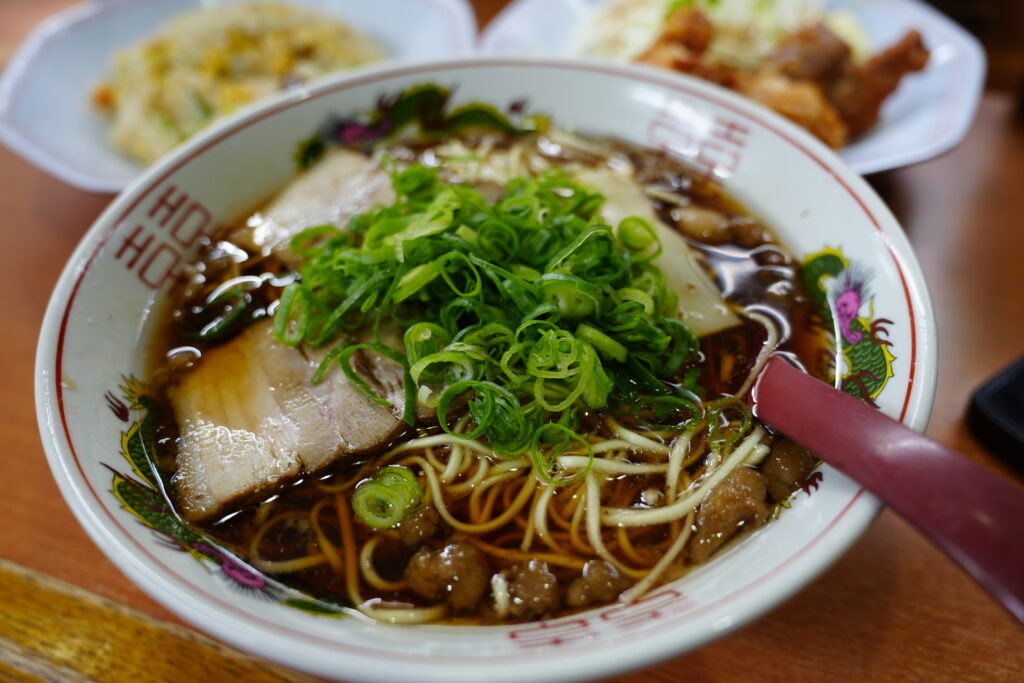 히로시마 숙소 근처에서 맛본 깔끔하고 감칠맛 나는 간장 소유라멘